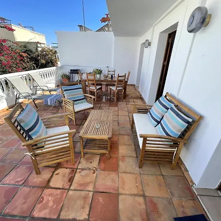 Gorgeous Sea View Apartmán *